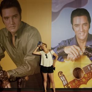 Meet your Posher, Edna